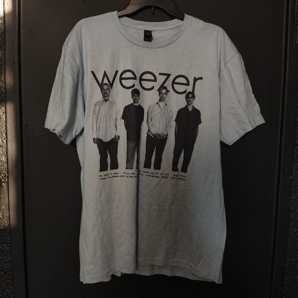 Weezer Band T-Shirt NWT Size Large Blue